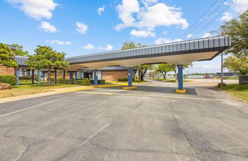 Hurst Hotel | Americas Best Value Inn Fort Worth/Hurst