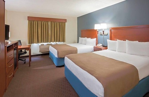 Spencer Hotel | AmericInn by Wyndham Spencer