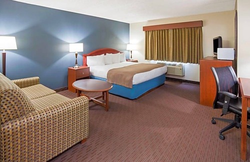 Spencer Hotel | AmericInn by Wyndham Spencer