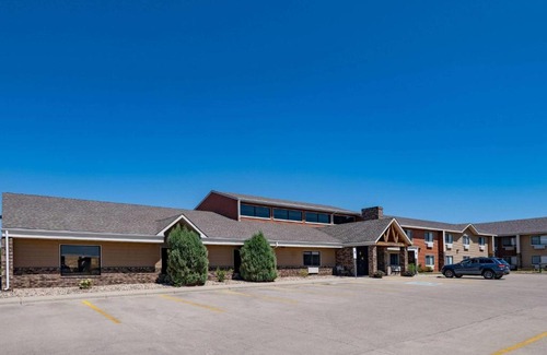 Aberdeen Hotel | AmericInn by Wyndham Aberdeen Event Center