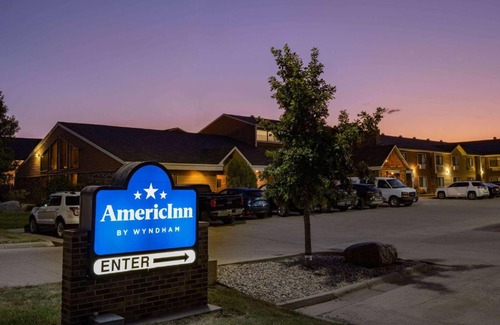 Aberdeen Hotel | AmericInn by Wyndham Aberdeen Event Center