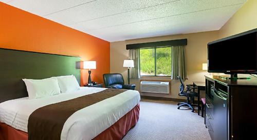 Algona Hotel | AmericInn by Wyndham Algona