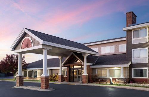 Beaver Dam Hotel | AmericInn by Wyndham Beaver Dam