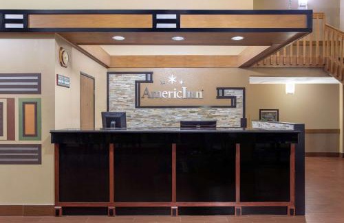 Burlington Hotel | AmericInn by Wyndham Burlington