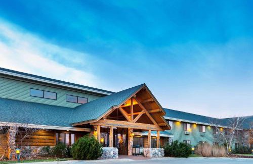 Chamberlain Hotel | AmericInn by Wyndham Chamberlain Conference Center
