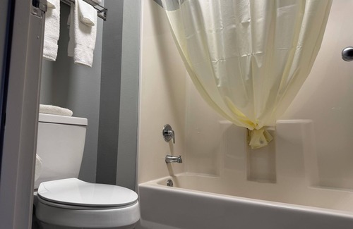Columbus Hotel | AmericInn by Wyndham Columbus Wisconsin