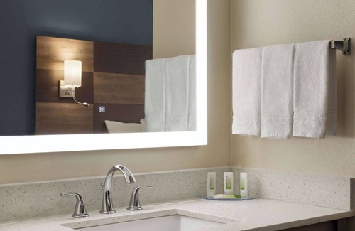 Dodgeville Hotel | AmericInn by Wyndham Dodgeville