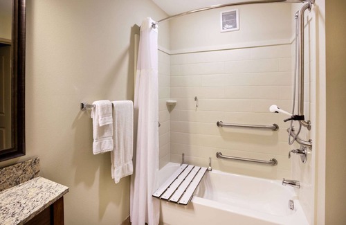 De Witt Hotel | AmericInn by Wyndham DeWitt