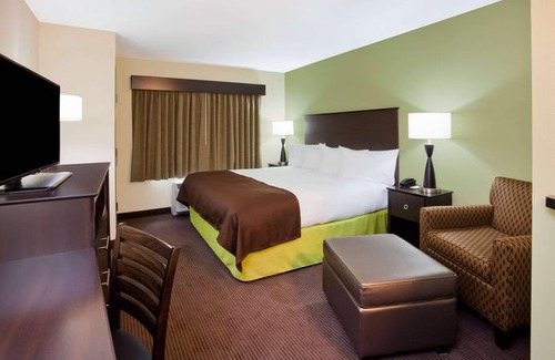 De Witt Hotel | Americinn By Wyndham Dewitt