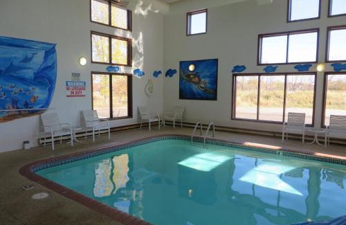 Forest Lake Hotel | AmericInn by Wyndham Forest Lake