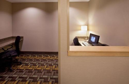 Jefferson County Hotel | AmericInn by Wyndham Fairfield