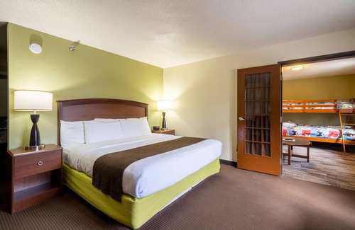 Grand Rapids Hotel | AmericInn by Wyndham Grand Rapids