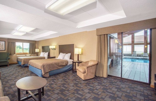 Hayward Hotel | AmericInn by Wyndham Hayward