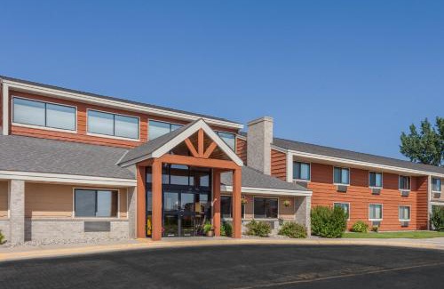Hutchinson Hotel | AmericInn by Wyndham Hutchinson