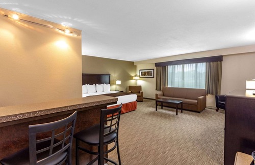Janesville Hotel | AmericInn by Wyndham Janesville