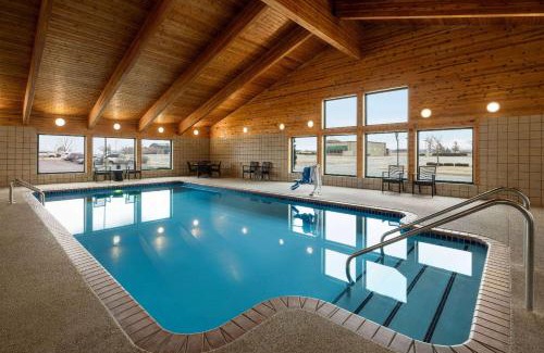 Lincoln Hotel | AmericInn by Wyndham Lincoln South