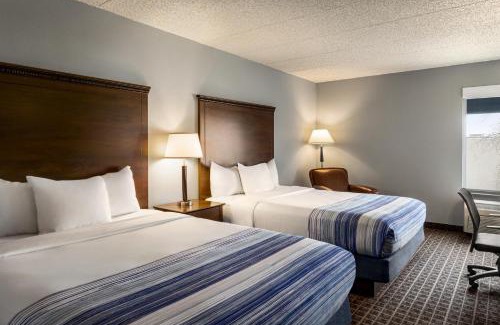 Madison Hotel | AmericInn by Wyndham Madison West