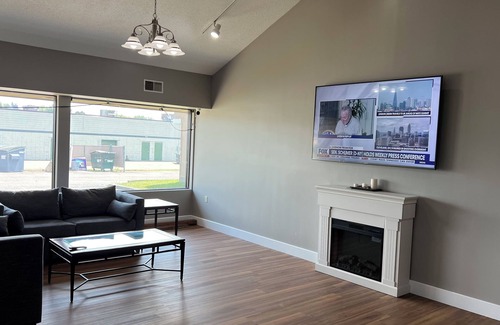 Marshfield Hotel | AmericInn by Wyndham Marshfield