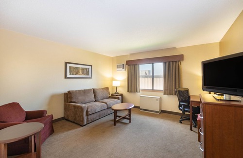 Marshall Hotel | AmericInn by Wyndham Marshall