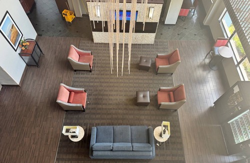 Ellendale Hotel | AmericInn by Wyndham Memphis East