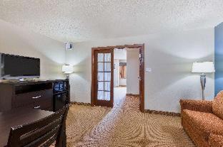 Monmouth Hotel | AmericInn by Wyndham Monmouth