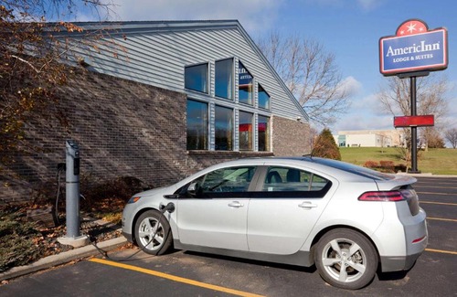 Monroe Hotel | AmericInn by Wyndham Monroe