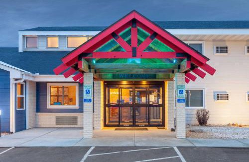 New Richmond Hotel | AmericInn by Wyndham New Richmond