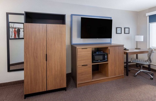 New Richmond Hotel | AmericInn by Wyndham New Richmond