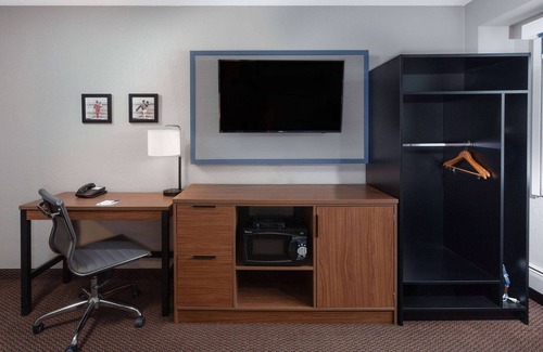 New Richmond Hotel | AmericInn by Wyndham New Richmond