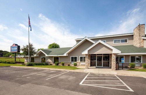 Northfield Hotel | AmericInn by Wyndham Northfield