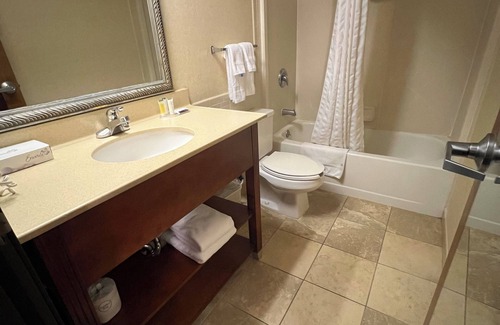 Omaha Hotel | AmericInn by Wyndham Omaha