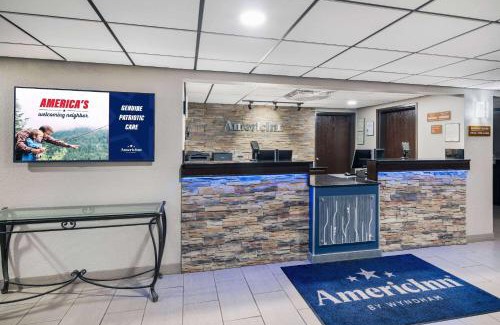Plover Hotel | AmericInn by Wyndham Plover Stevens Point