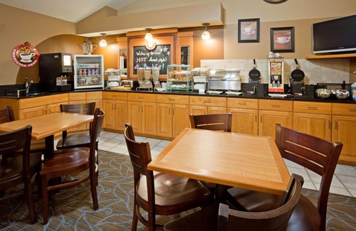 Princeton Hotel | AmericInn by Wyndham Princeton MN