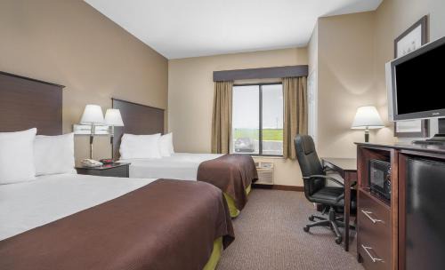Rochester Hotel | AmericInn by Wyndham Rochester