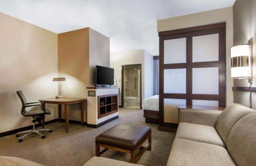 Lithonia Hotel | AmericInn by Wyndham Stonecrest near Atlanta