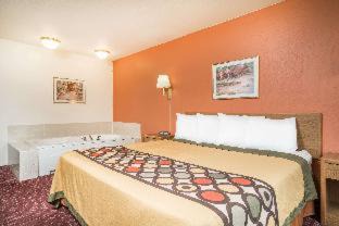 Tomahawk Hotel | AmericInn by Wyndham Tomahawk
