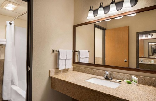 Detroit Lakes Hotel | AmericInn by Wyndham Detroit Lakes