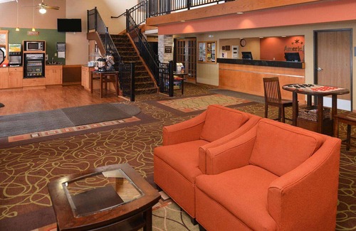 Fergus Falls Hotel | AmericInn by Wyndham Fergus Falls - Conference Center