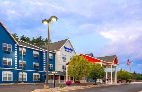 Iron Mountain Hotel | AmericInn by Wyndham Iron Mountain