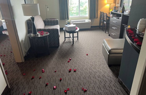 Windom Hotel | AmericInn by Wyndham Windom