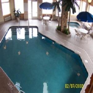 Waverly Hotel | Ameristay Inn & Suites