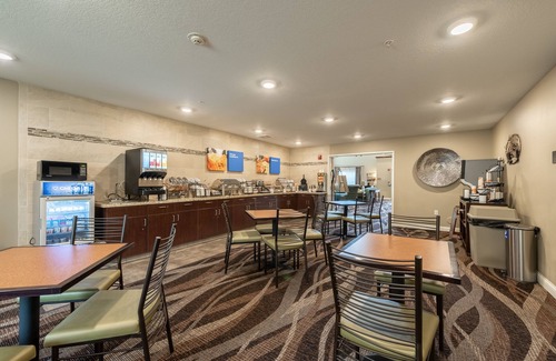 Chisago City Hotel | AmeriVu Inn and Suites - Chisago City