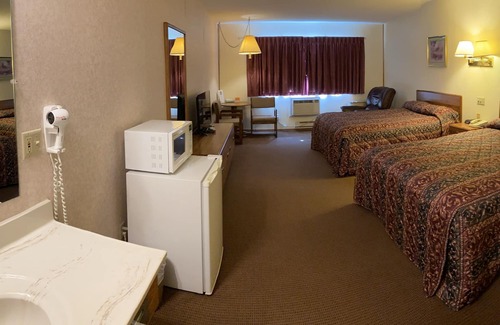Prentice Hotel | AmeriVu Inn and Suites