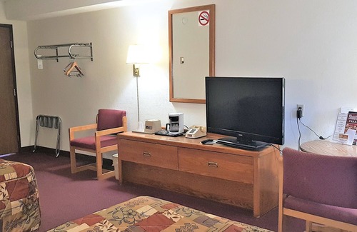 Avon Hotel | AmeriVu Inn & Suites - Avon