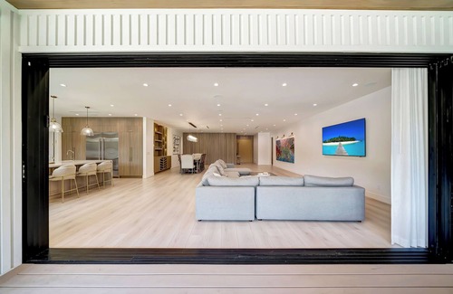 Encino House | Amestoy Estate Villa W/Pool, Spa & Basketball Ct.