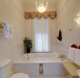 Rockland Bed & Breakfast | Amethyst Inn