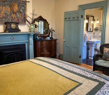 Amherst Center Bed & Breakfast | Amherst Inn