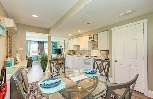 Bradenton Beach House | AMI Light House Cottage