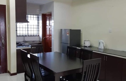 Kampung Baharu Sungai Udang House | Amichevole Pantai Puteri homestay