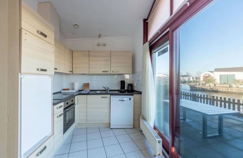Lemmer House | Amicitia